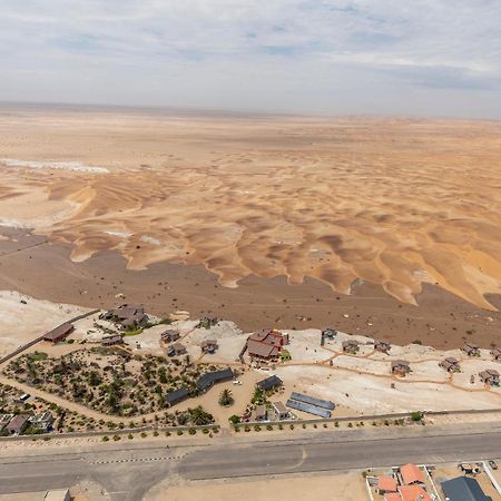 Desert Breeze Lodge スワコプムント エクステリア 写真