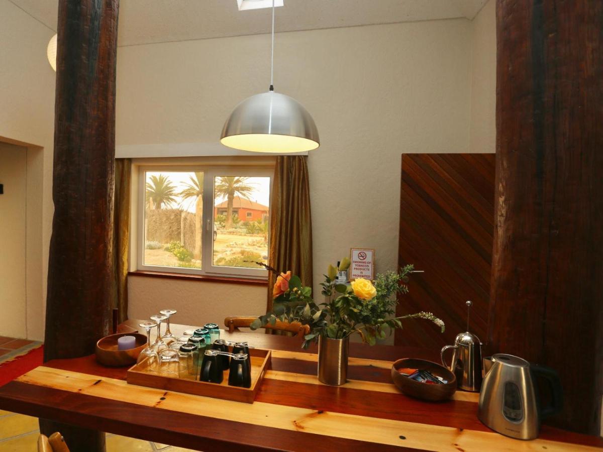 Desert Breeze Lodge スワコプムント エクステリア 写真