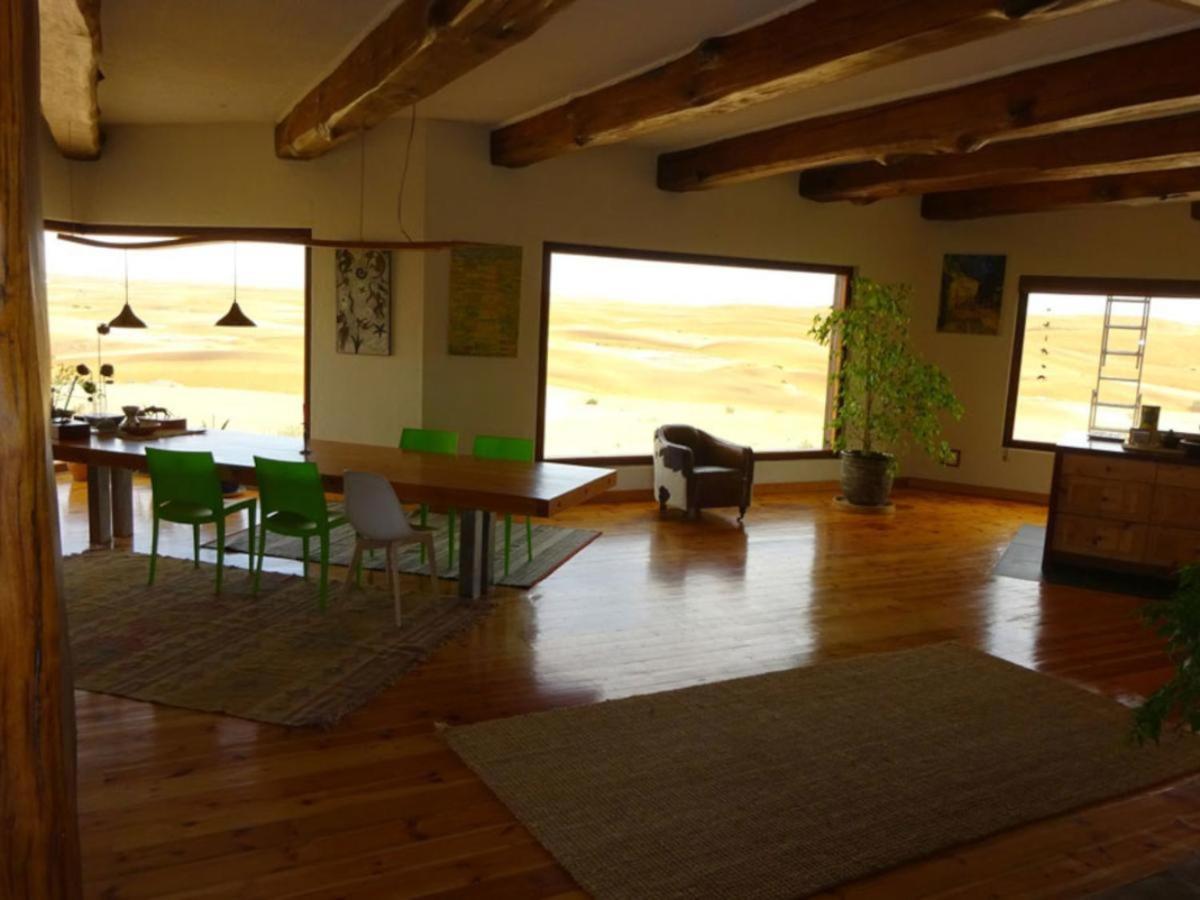 Desert Breeze Lodge スワコプムント エクステリア 写真