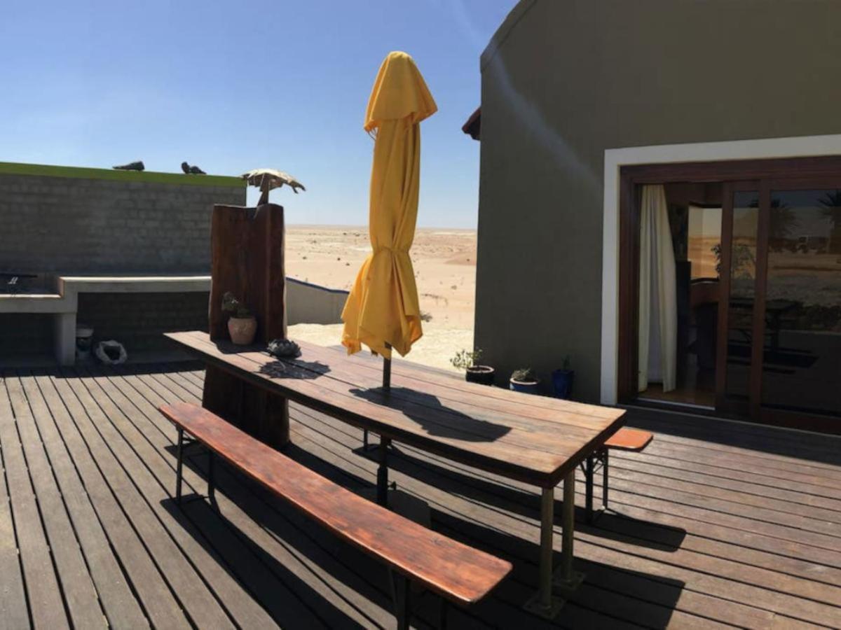 Desert Breeze Lodge スワコプムント エクステリア 写真