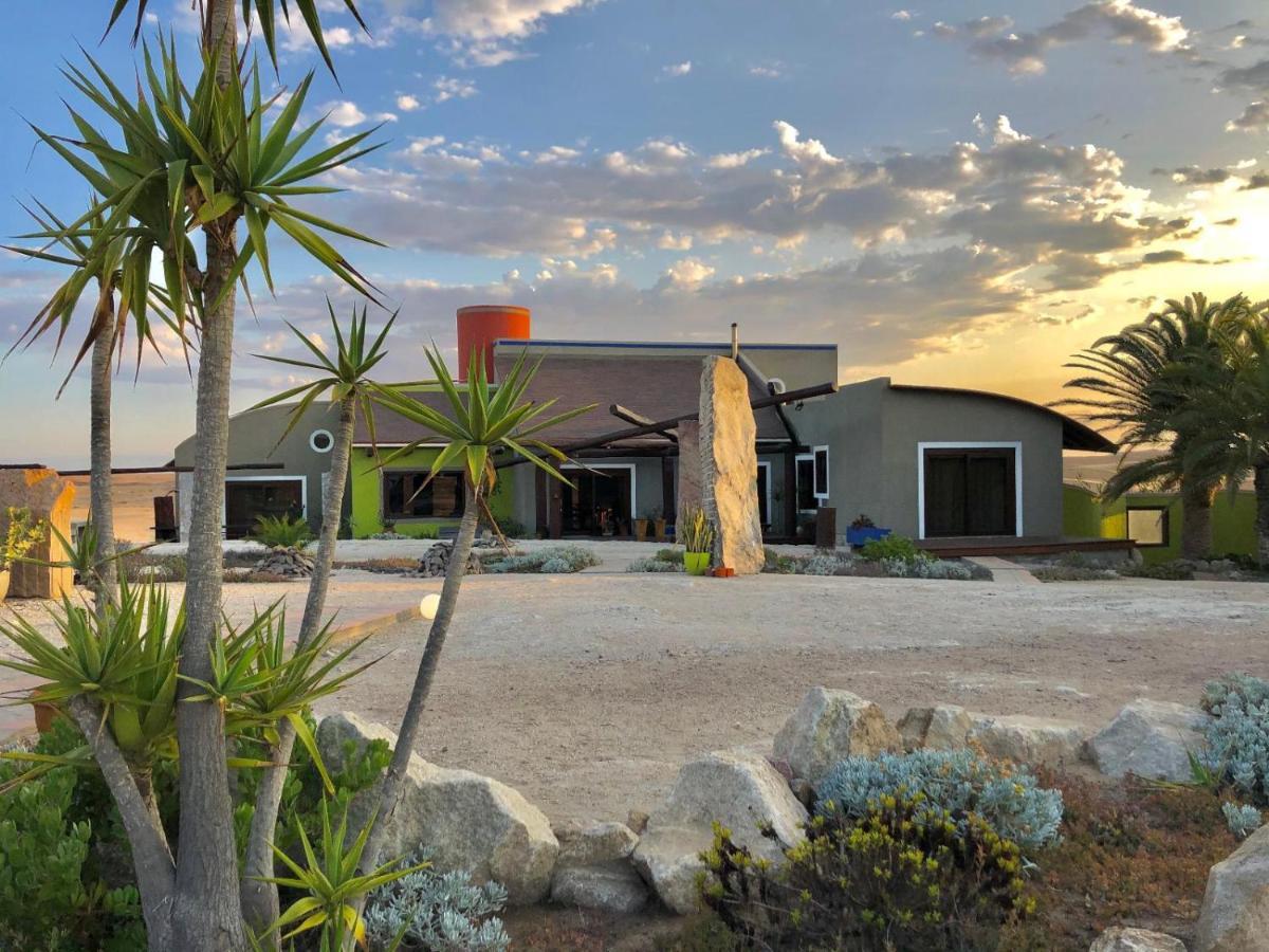 Desert Breeze Lodge スワコプムント エクステリア 写真