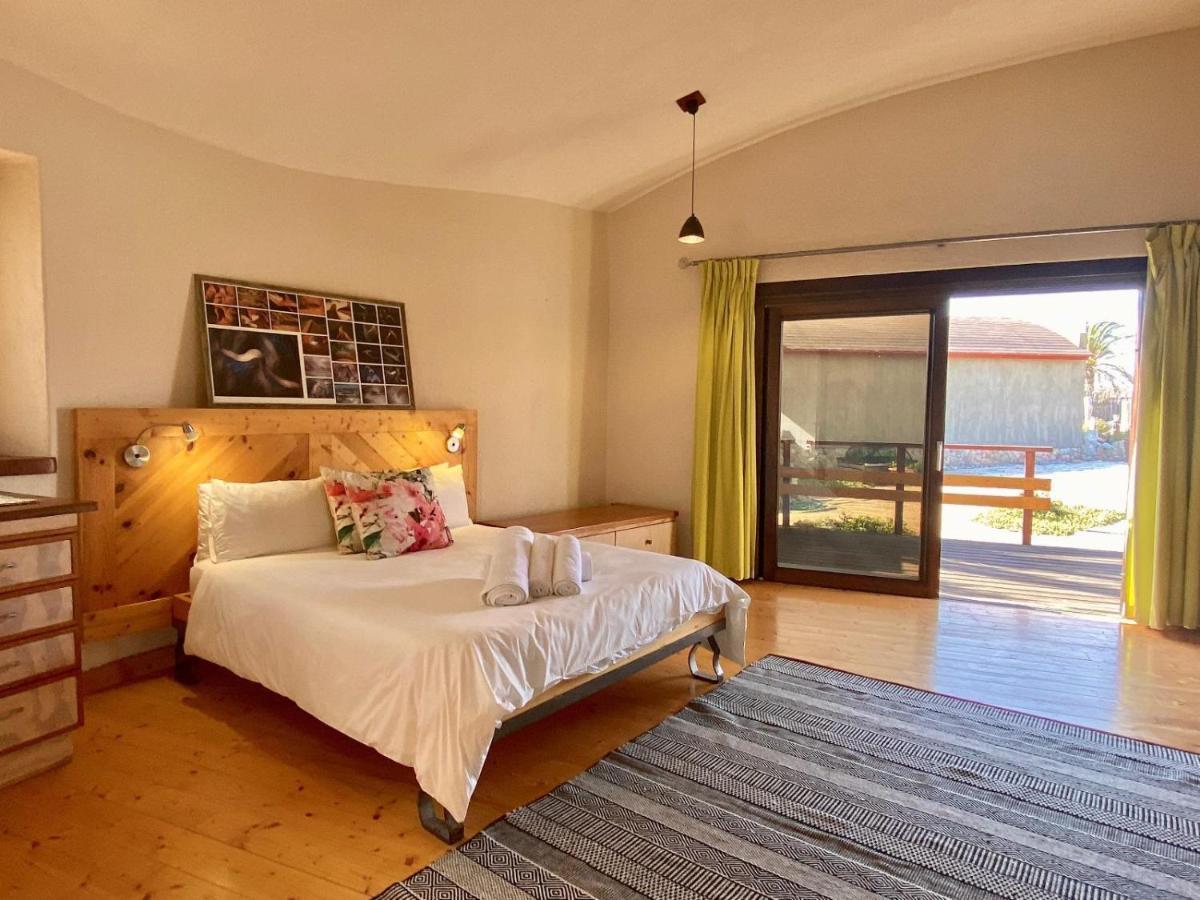 Desert Breeze Lodge スワコプムント エクステリア 写真