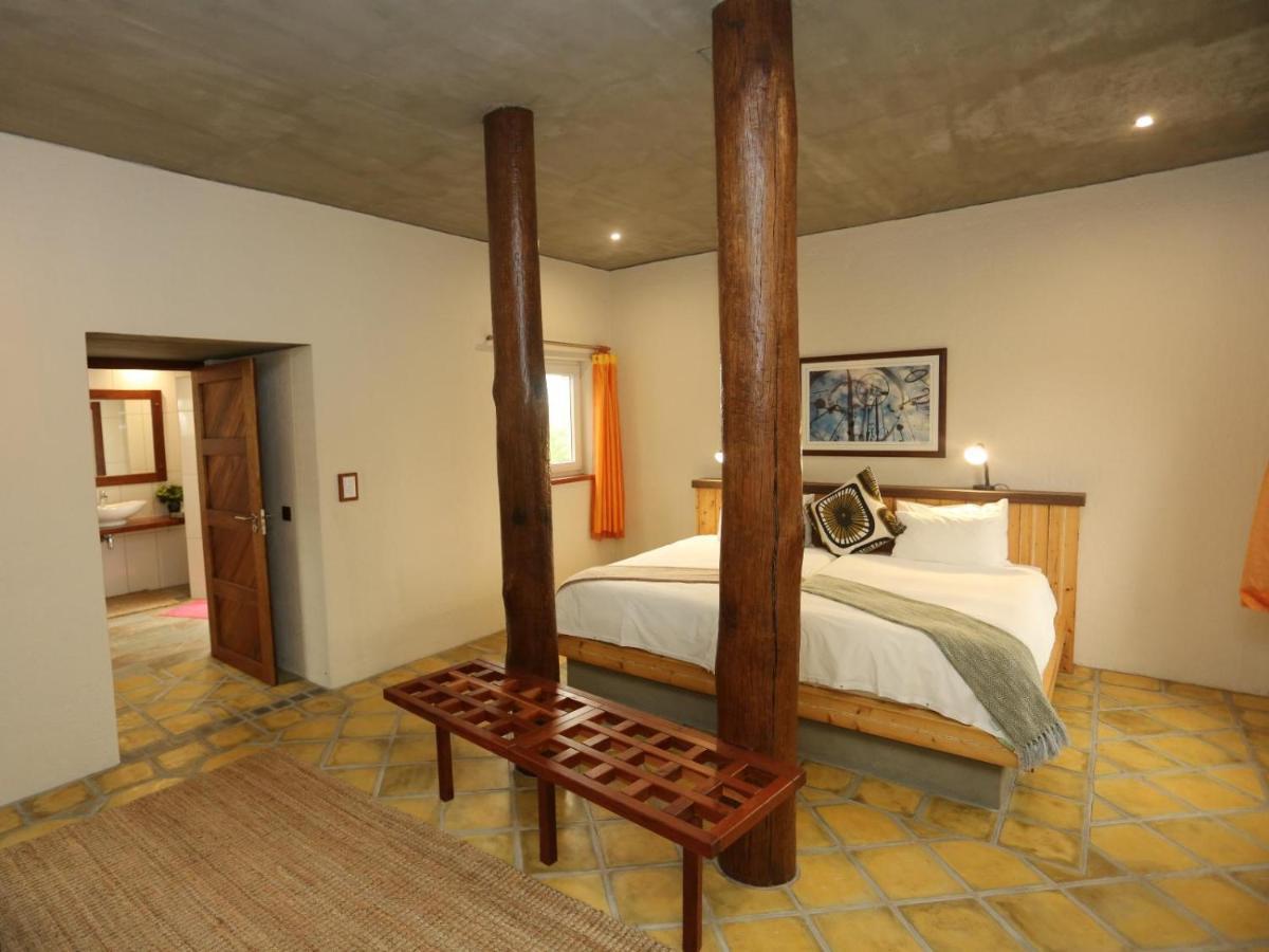 Desert Breeze Lodge スワコプムント エクステリア 写真